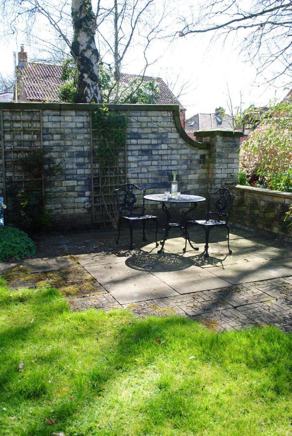 Melton Guest House York Extérieur photo